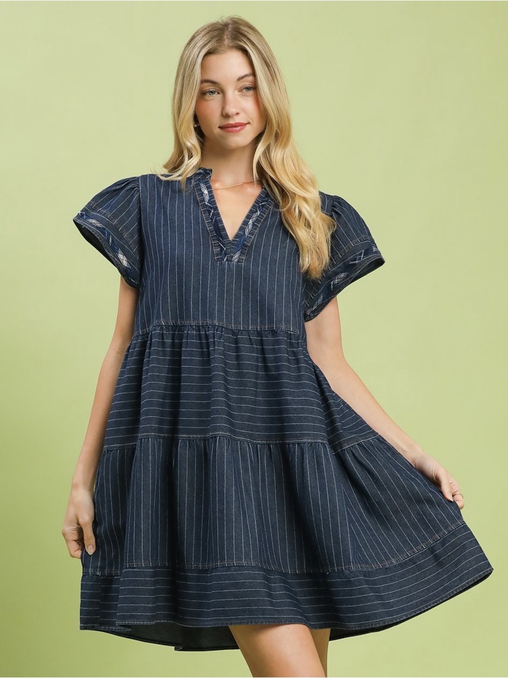 🩵 Umgee Chambray Tiered Cotton Babydoll Dress- Dark Wash